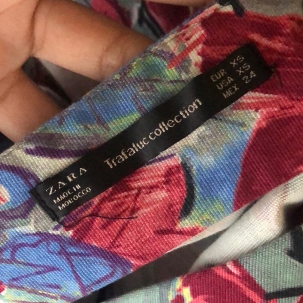 RARE! Floral Zara Spring Dress - Picture 6 of 6